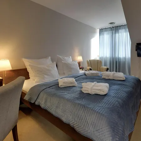 Nad Wodospadem & Wellness Jagniatkow 4* Przesieka