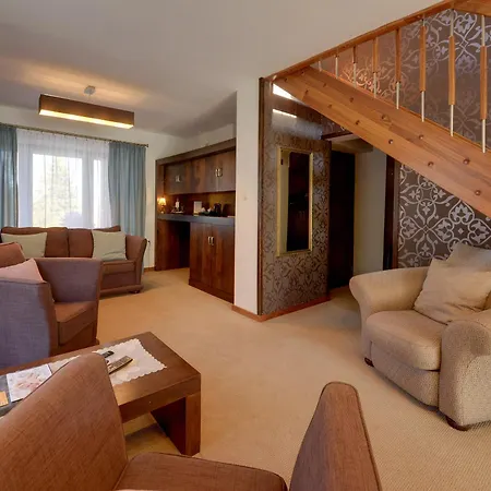 Guest house Nad Wodospadem & Wellness Jagniatkow 4*