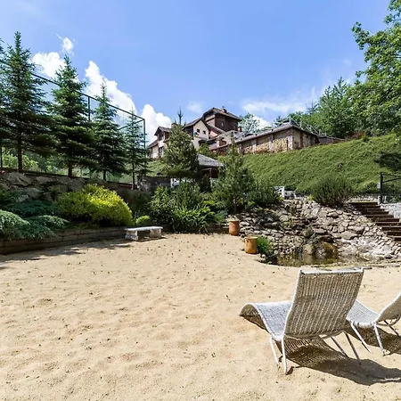 Nad Wodospadem & Wellness Jagniatkow Guest house