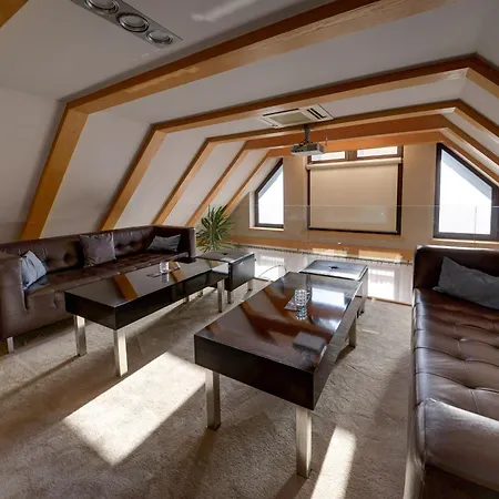 Nad Wodospadem & Wellness Jagniatkow Guest house